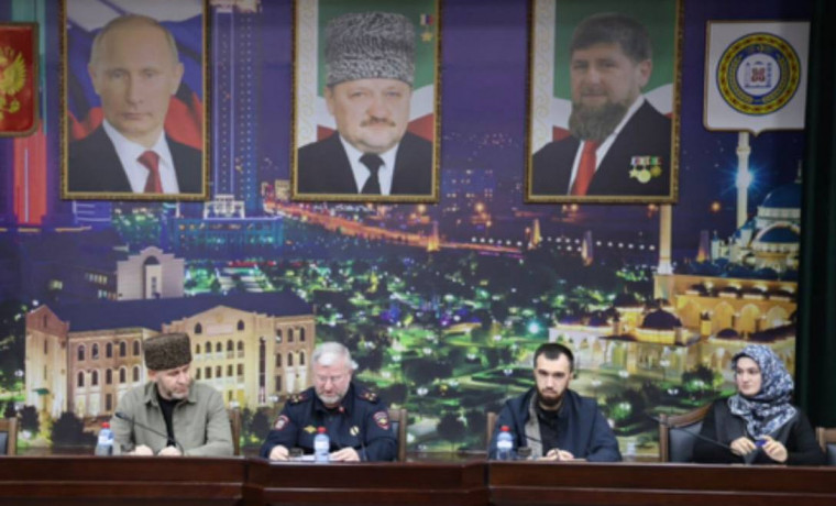 Совбез ЧР усилит антитеррористические меры и работу с блогерами