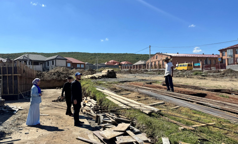 Новые школы, дороги и поликлиники: «Партийный десант» проверил качество строящихся объектов в ЧР